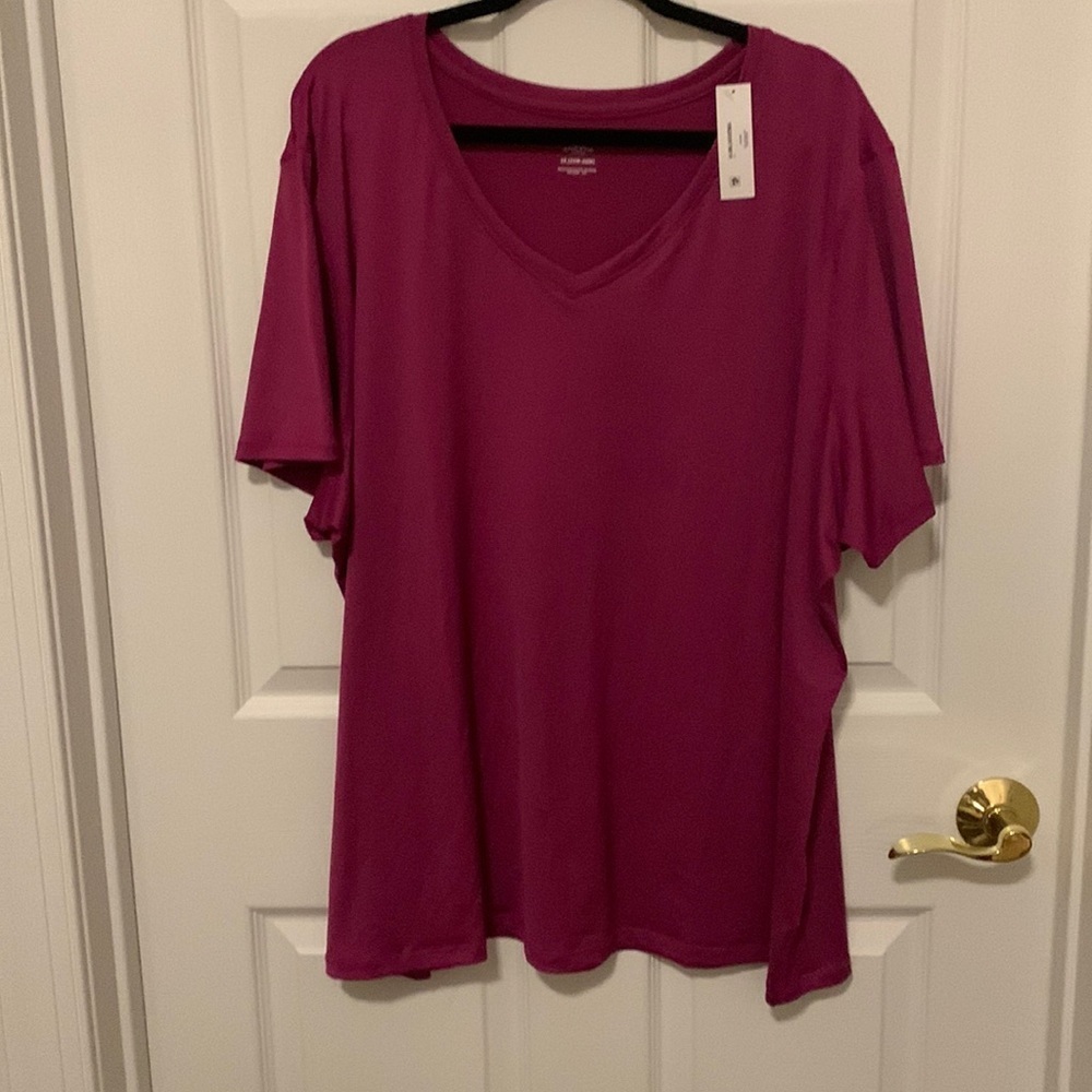 Atheistic Women’s NWT Fuchsia T-shirt plus size 3XL (24W-26W)‎